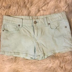 Aeropostale Low Waisted Short Shorts